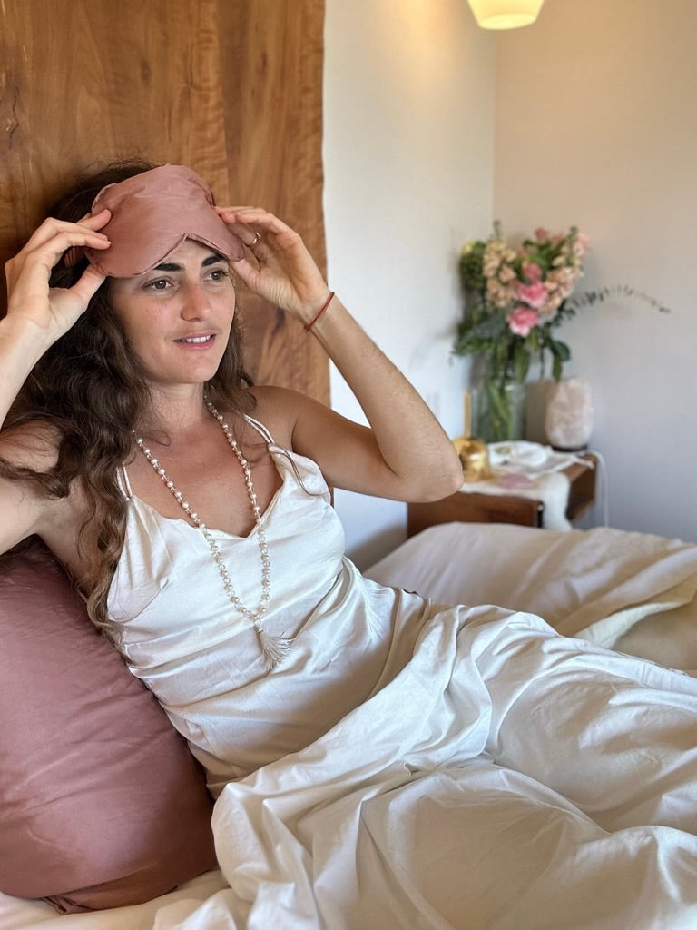 Silk Crystal Eye Mask - Rose