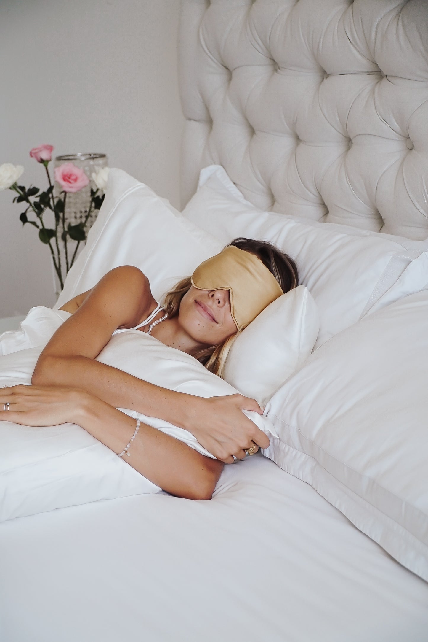 Silk Crystal Eye Mask - Gold