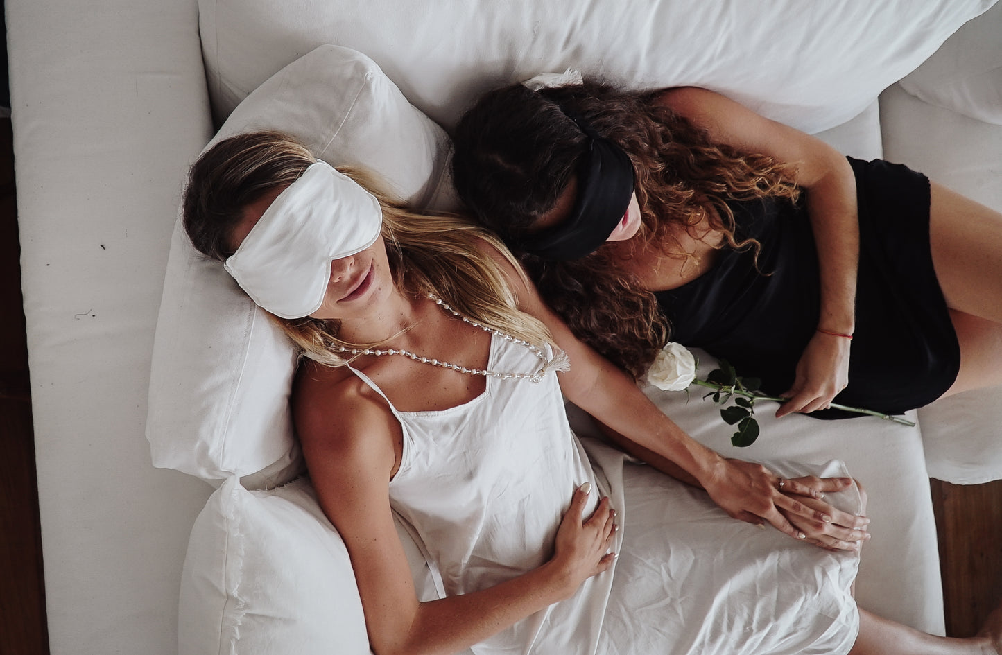 Silk Crystal Eye Mask - Pearl